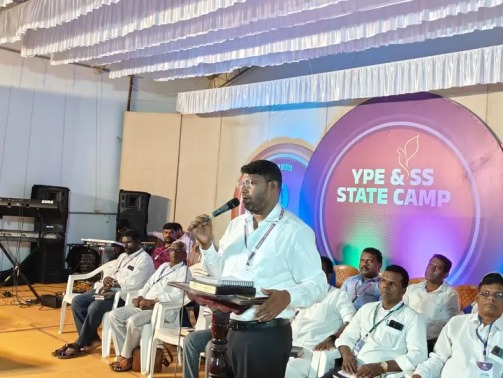 യൂത്ത് & സൺഡേ സ്കൂൾ ക്യാമ്പ്